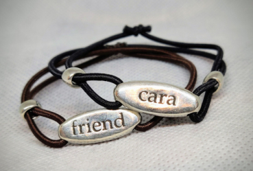 Irisches Armband in Gälisch-Englisch (cara-friend)