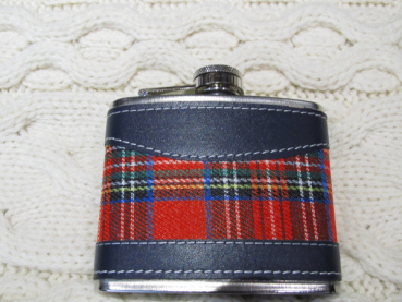 Flachmann keltisches Tartan Design