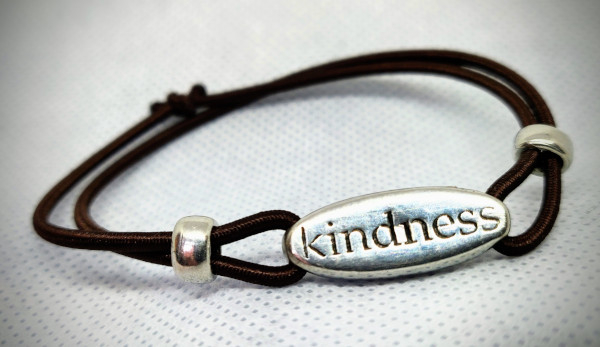 Irish Bracelet in Gaelic-English (cineáltas-kindness)