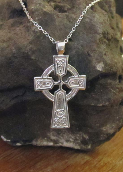 Keltischer Anhänger Celtic Cross mit Kette