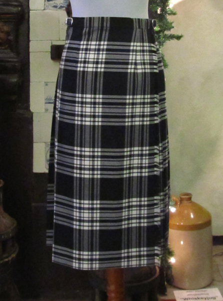 Ladies Regular Kilt 102 -Black & White Menzies