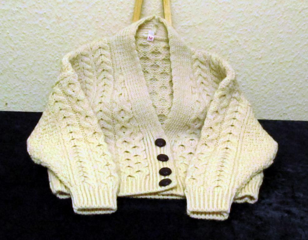 Carraig Donn Childrens V-Neck Cardigan white